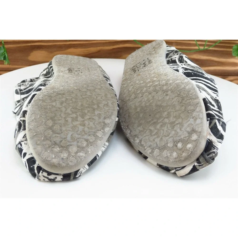 Toms Women Sz 8.5 M Gray Flat‎ Fabric Shoes